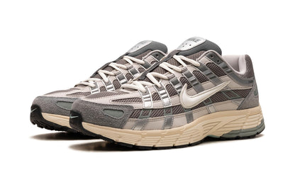 NIKE Men's P-6000