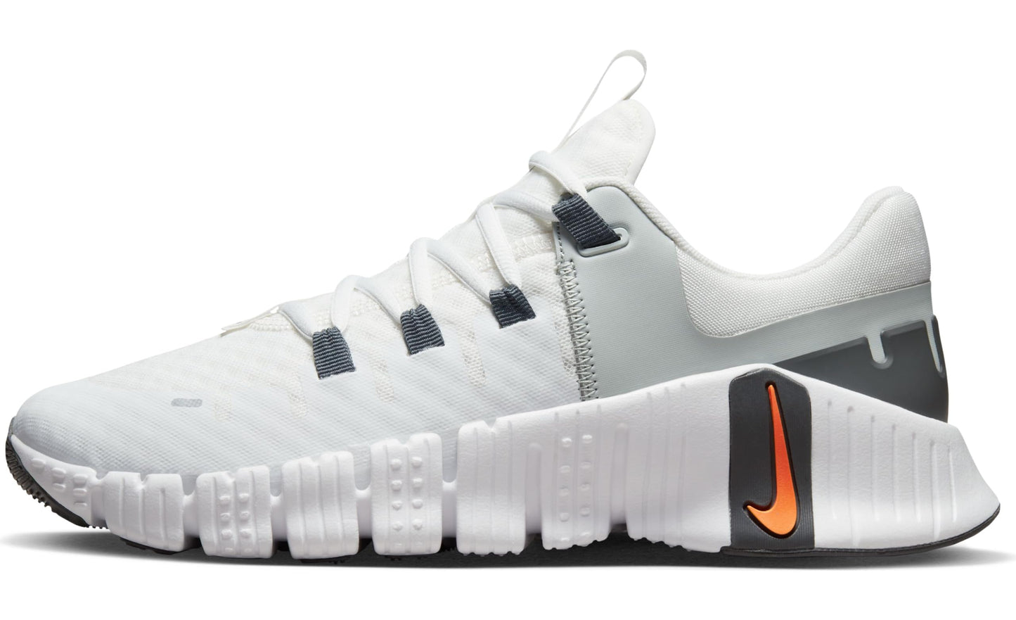 NIKE Men's Free Metcon 5 Sneaker
