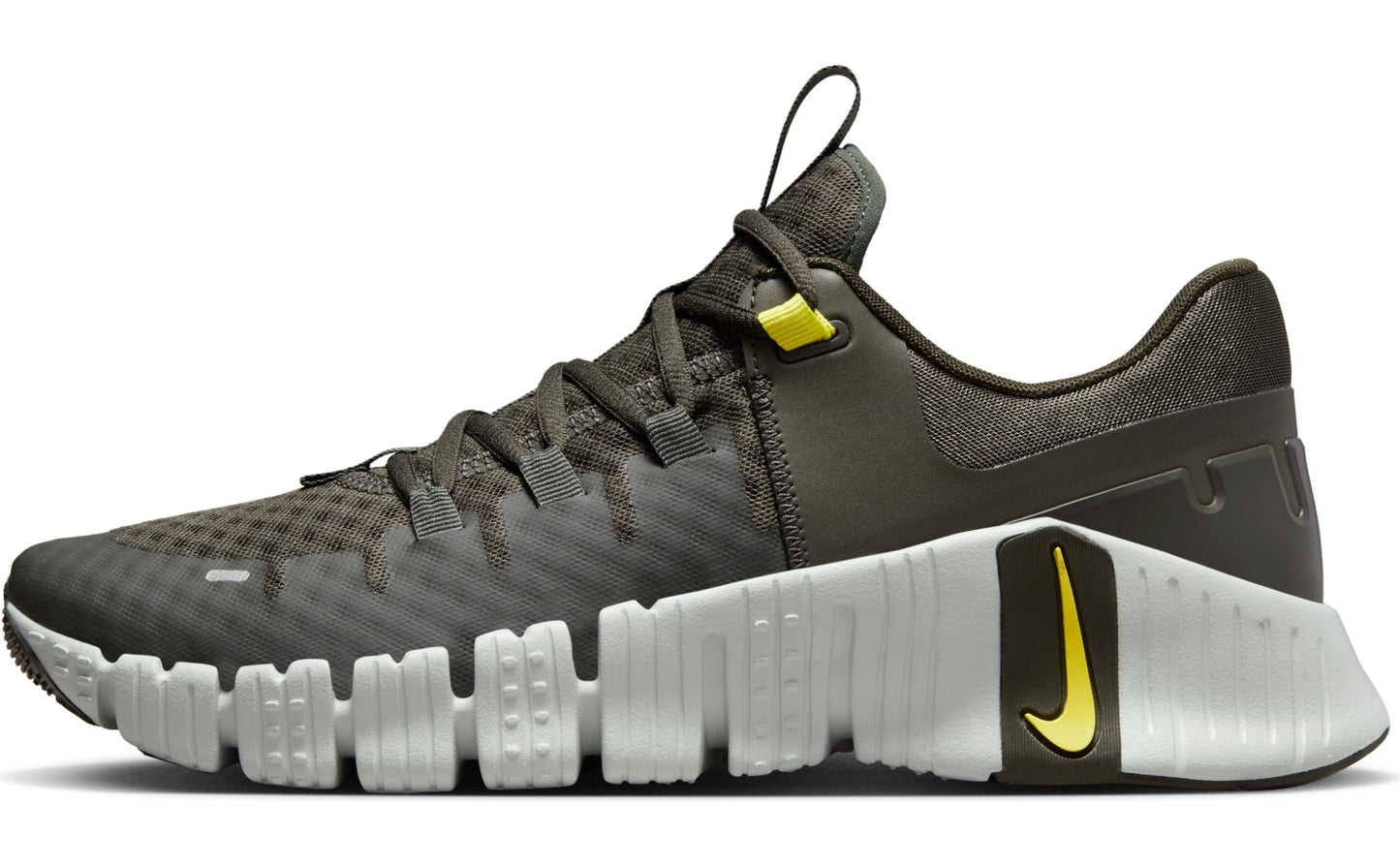 NIKE Men's Free Metcon 5 Sneaker