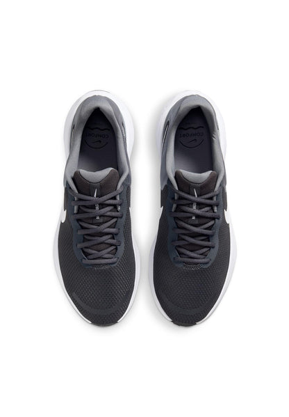 NIKE Men's Revolution 7 Sneaker