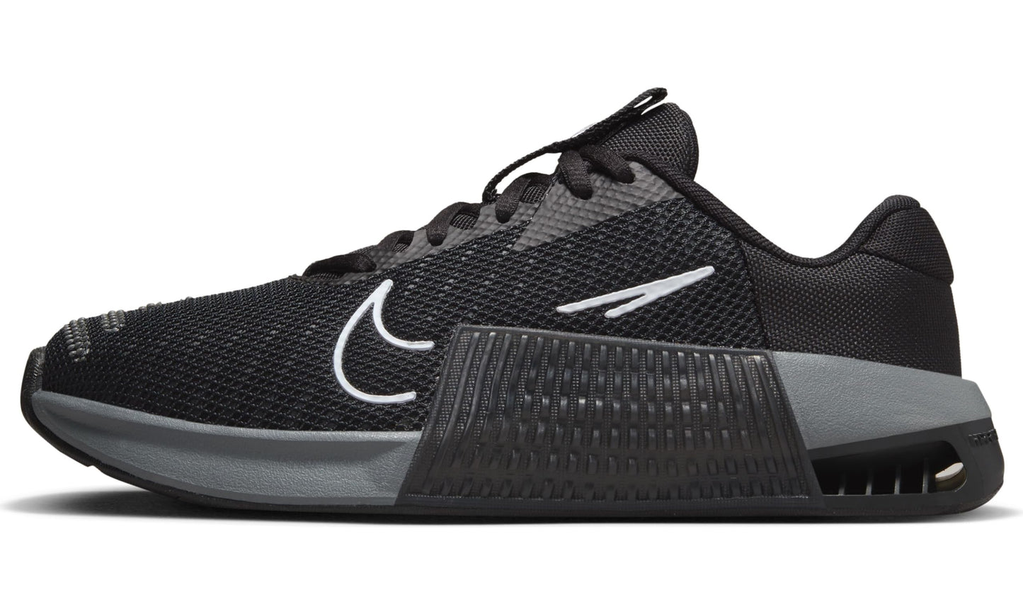 NIKE Women's W Metcon 9 Sneaker