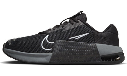 NIKE Women's W Metcon 9 Sneaker