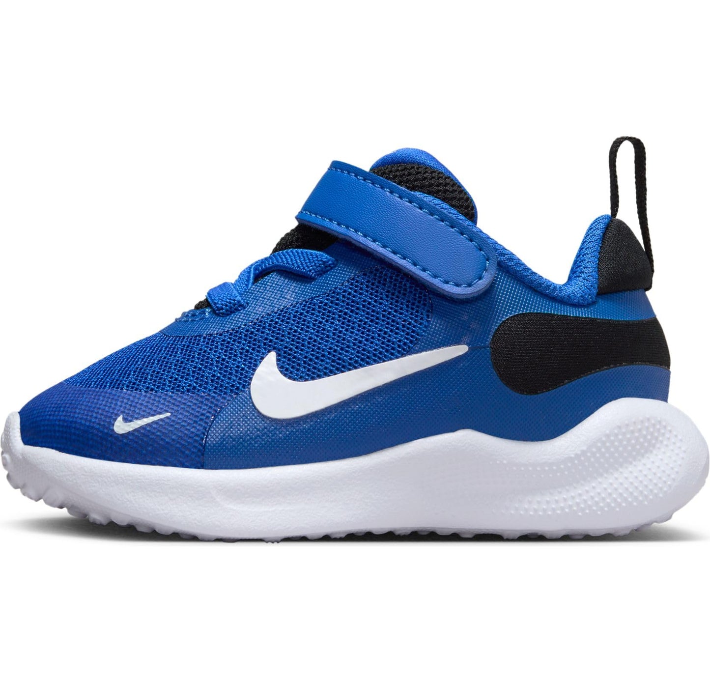 NIKE Men's Revolution 7 Sneaker