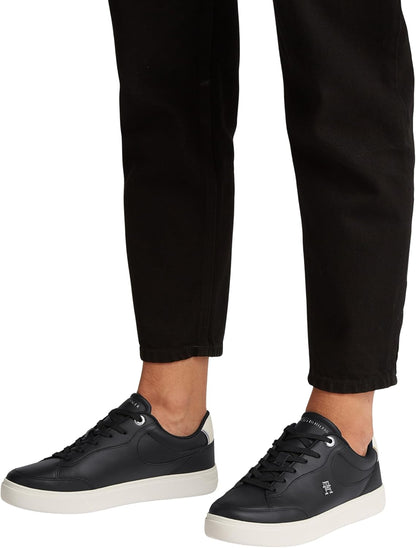 Tommy Hilfiger Women's Essential Chic Court Sneaker