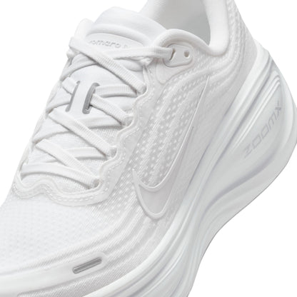 NIKE Women's W Vomero Plus Walking Shoe