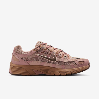 NIKE Women's W P-6000 Se