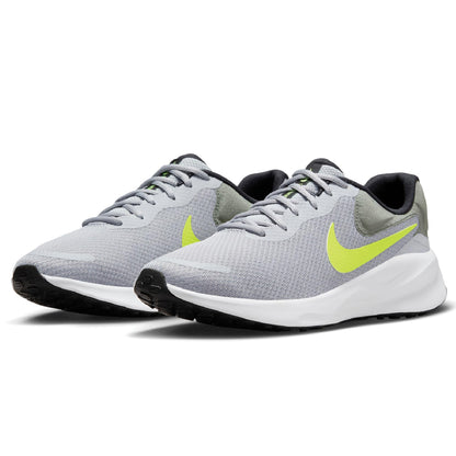 NIKE Men's Revolutin 7 Sneaker