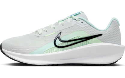 NIKE Women's W Downshifter 13