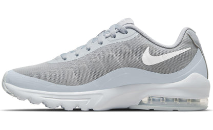 NIKE Men's Nike Air Max Invigor Basketball Shoe