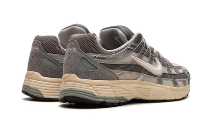 NIKE Men's P-6000