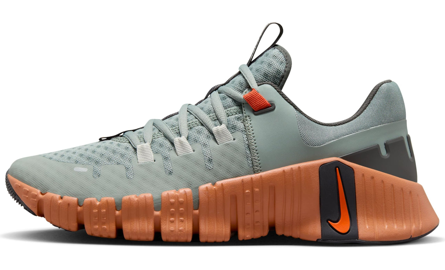 NIKE Men's Free Metcon 5 Sneaker