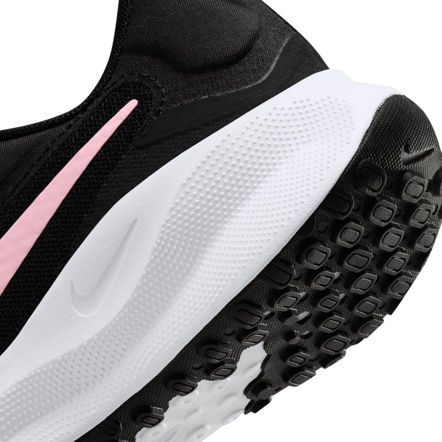 NIKE Women's Revolution 7 Low