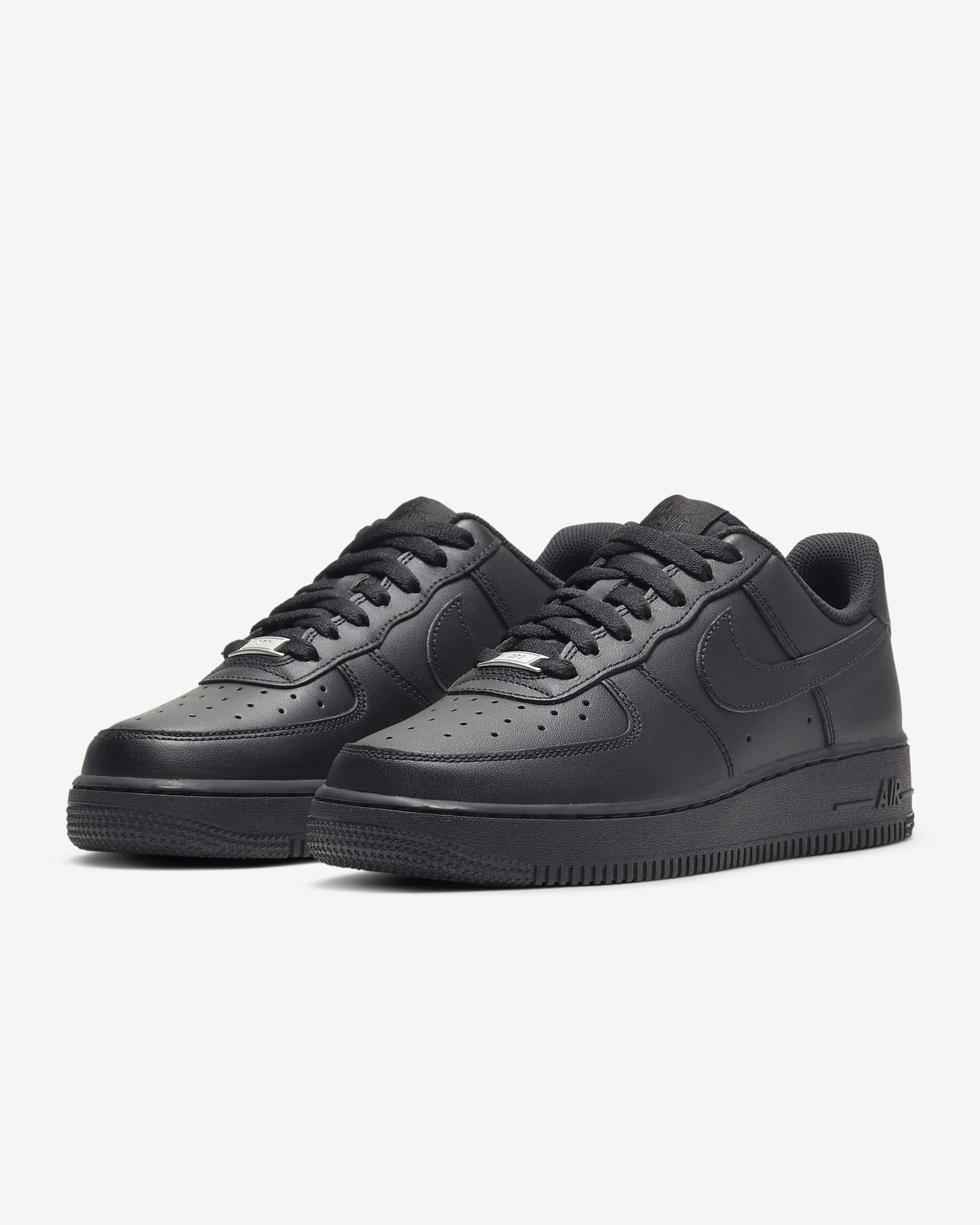 NIKE Women's WMNS Air Force 1 '07 Basketball Shoes