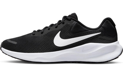 NIKE Men's Revolution 7 Sneaker