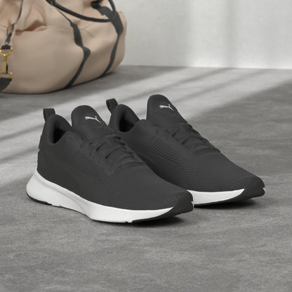 PUMA Unisex Flyer Runner Sneaker