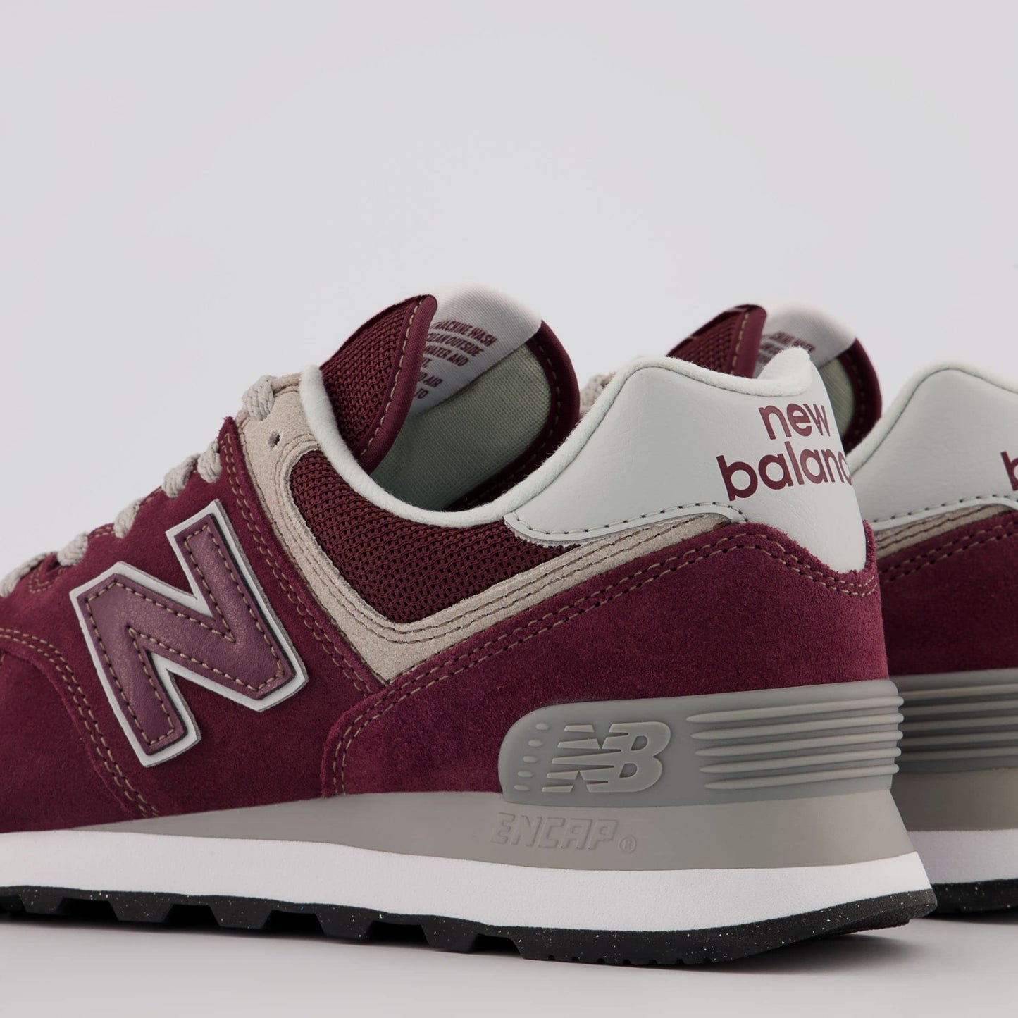 New Balance Women's 574v2 Sneaker