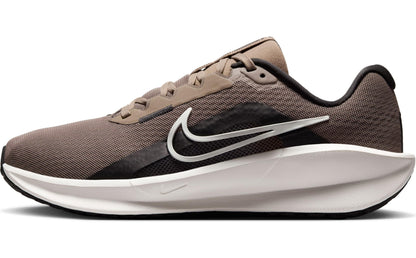 NIKE Women's W Downshifter