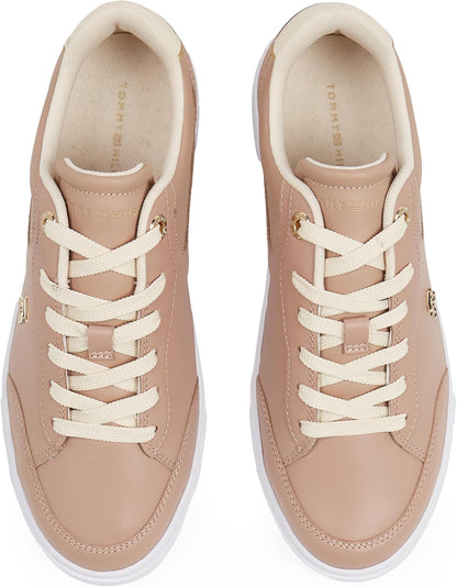 Tommy Hilfiger Women's Essential Chic Court Sneaker