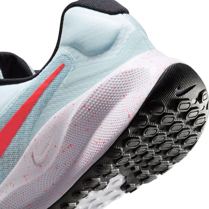 Nike Women's Revolution 7 Sneaker