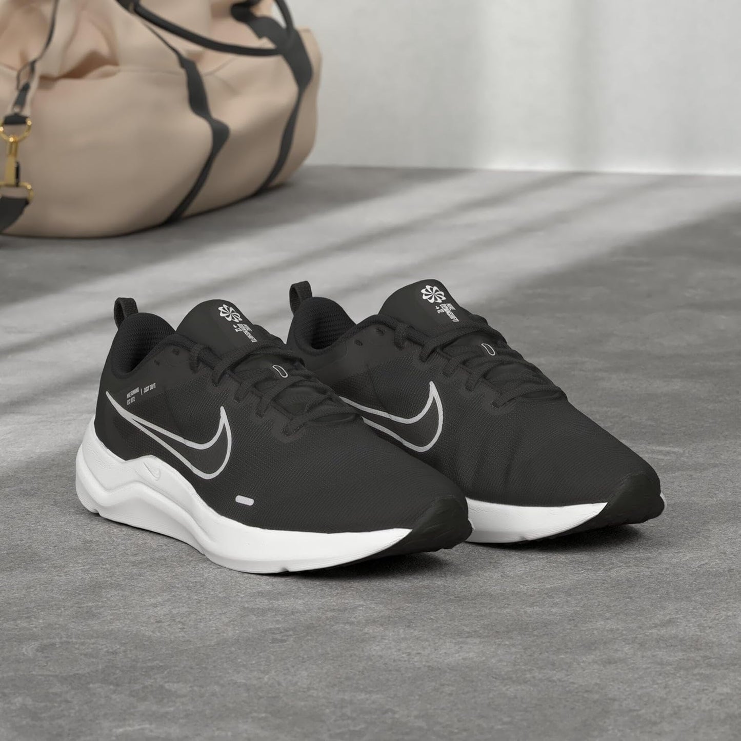 NIKE Men's Downshifter 12 Sneaker, Black White Dk Smoke Grey Pure Platinum, 8.5 UK