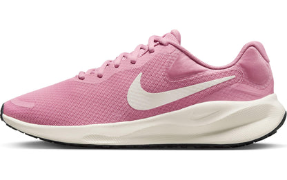 Nike Women's Revolution 7 Sneaker