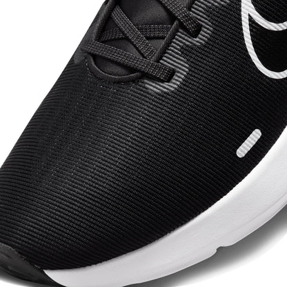 NIKE Men's Downshifter 12 Sneaker