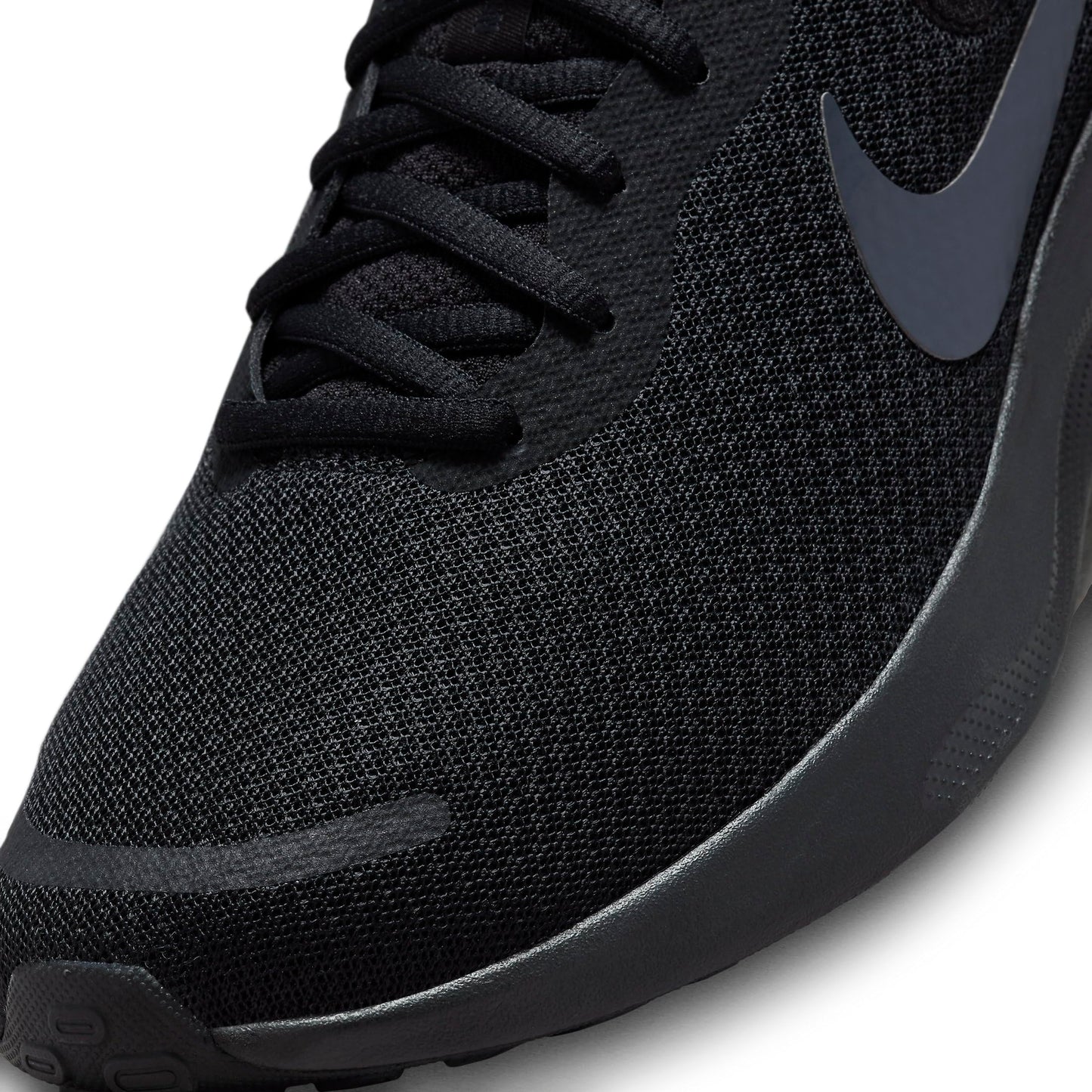 NIKE Men's Revolutin 7 Sneaker