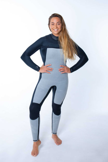 Women’s 4/3 chest zip steamer wetsuit with gray front panels and dark sleeves