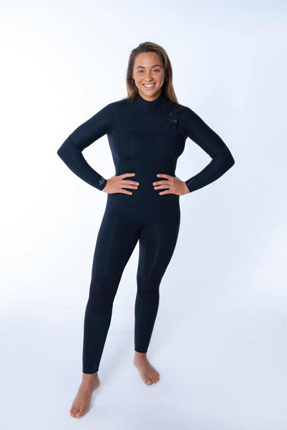 Women’s 4/3 chest zip steamer wetsuit in dark navy, full-length sleeves and legs