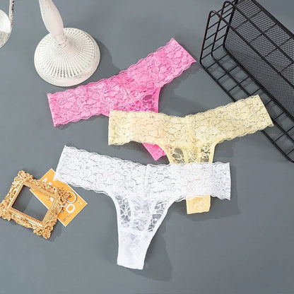 Women's Floral Lace Low-Rise Thongs – 3-Pack