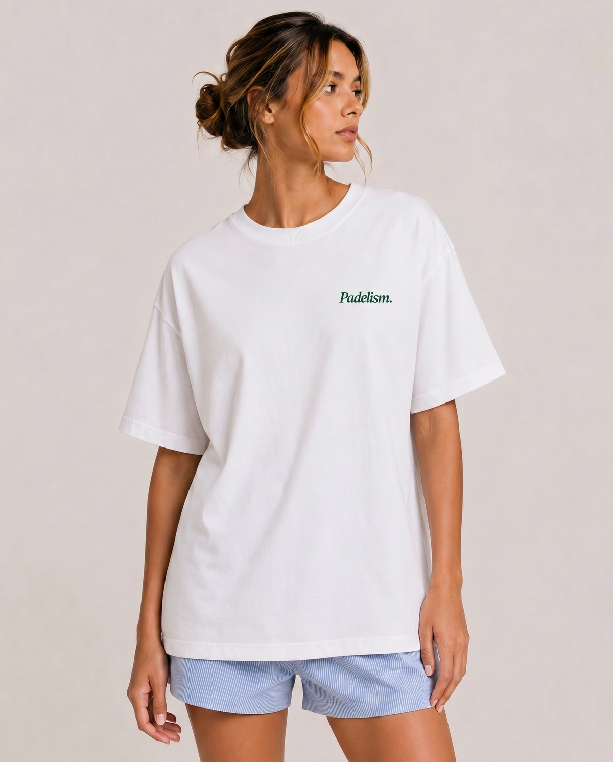 White heavyweight T-shirt with small “Padelism” chest logo
