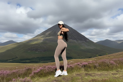 Signature Naked Contour Leggings