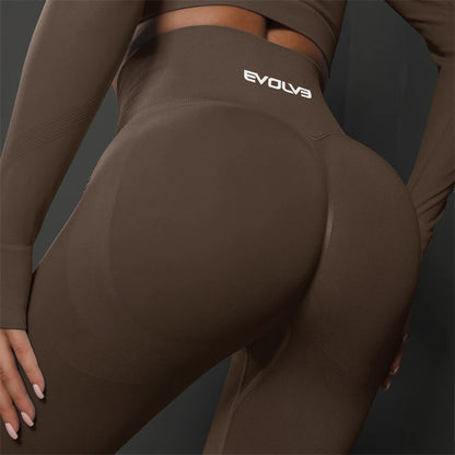 EVOLVE Women Scrunch Seamless Leggings