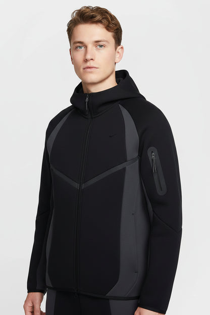 Nike Tech Windrunner