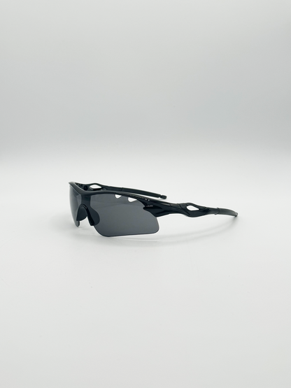 Outdoor Sunglasses in Black with Hard Case