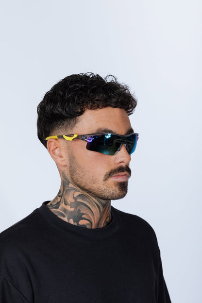 Outdoor Sports Racer Sunglasses in Multi Yellow with Hard Card