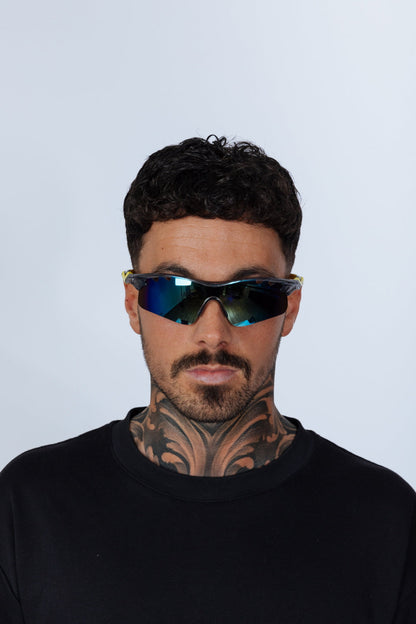 Outdoor Sports Racer Sunglasses in Multi Yellow with Hard Card