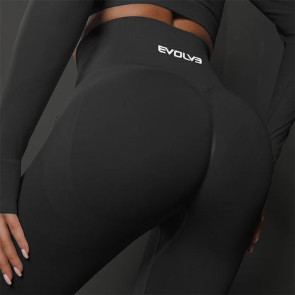 EVOLVE Women Scrunch Seamless Leggings
