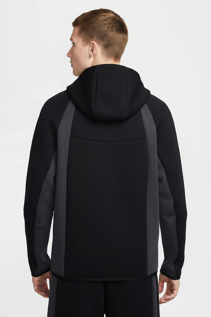 Nike Tech Windrunner