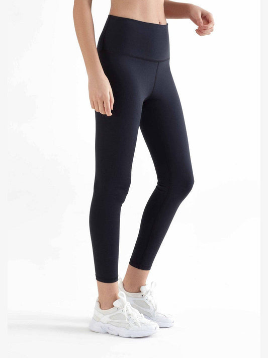 Women’s 7/8 stretch leggings in dark navy, ankle length with snug fit