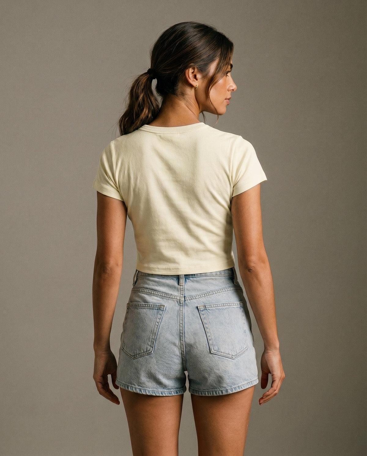 Back view: cream cropped T-shirt with short sleeves