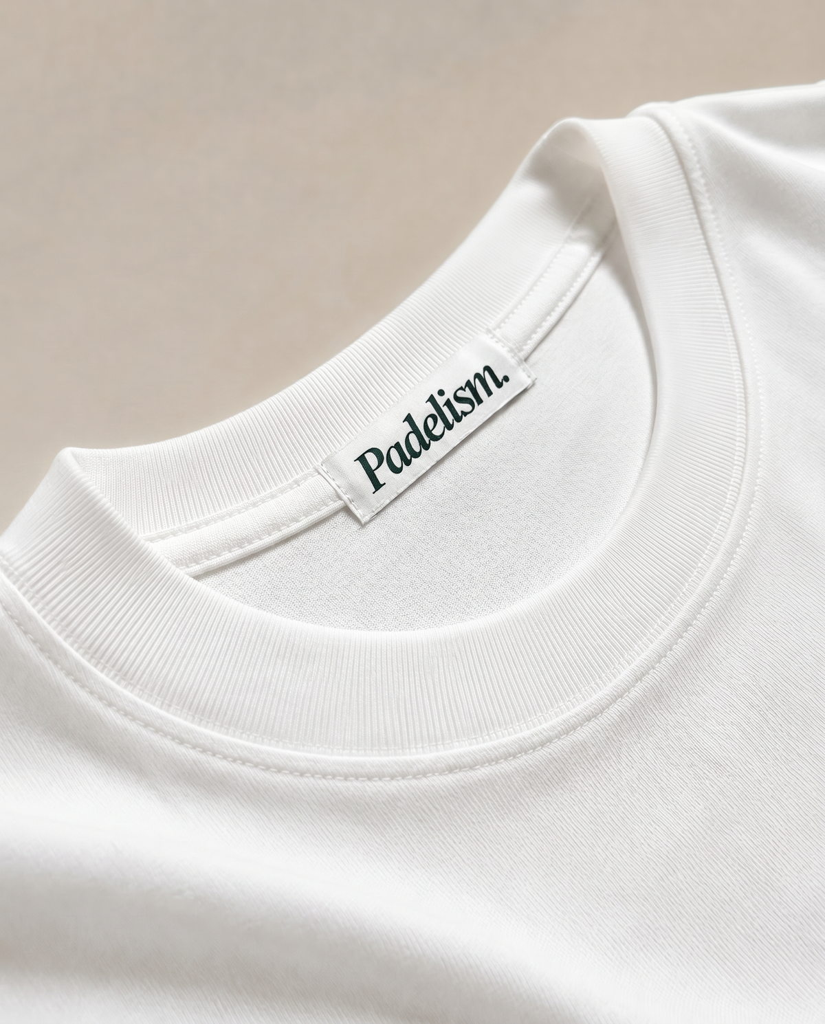 Heavyweight white crew-neck T-shirt with Padelism label at collar